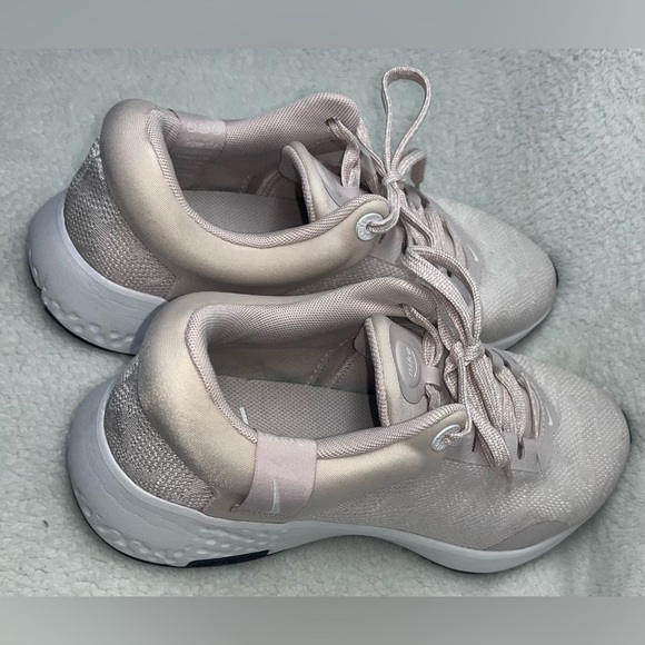 Nike Women's Sneakers in Light Pink and White - Picture 12 of 16